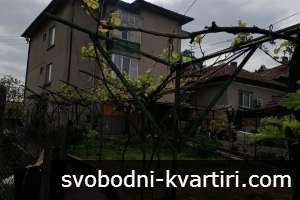 Етаж от къща в гр. Две могили 55000Е Етаж от къща в гр. Две могили 55000Е