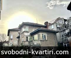ЕКСКЛУЗИВНО!!! Етаж от къща в Идеален Център 180000Е ЕКСКЛУЗИВНО!!! Етаж от къща в Идеален Център 180000Е