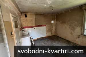 ЕКСКЛУЗИВНО!!! Етаж от къща в Идеален Център 180000Е ЕКСКЛУЗИВНО!!! Етаж от къща в Идеален Център 180000Е