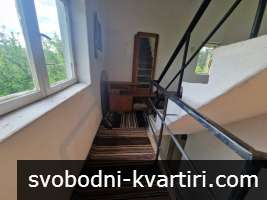 Къща в с. Долно Абланово Къща в с. Долно Абланово