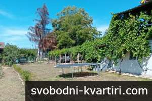 Къща в м-ст Липака Къща в м-ст Липака