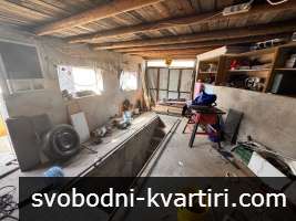 Къща в района на Кооперативен Пазар Къща в района на Кооперативен Пазар