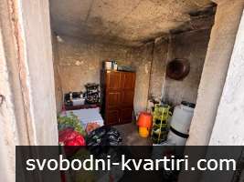 Къща в района на Кооперативен Пазар Къща в района на Кооперативен Пазар