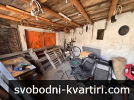 Къща в района на Кооперативен Пазар Къща в района на Кооперативен Пазар