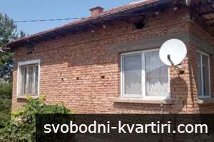 Къща в с. Тръстеник Къща в с. Тръстеник