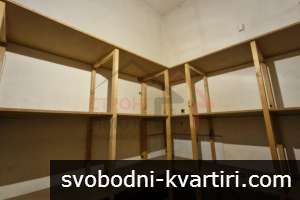 Склад под наем Склад под наем