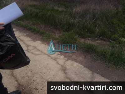 Парцел 1200м2 в Равно поле за жилищна сграда, 10 км от Околовръстното, магистрали