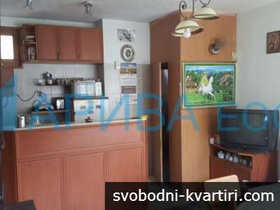 Къща до р. Арда в Долно Черковище, община Стамболово, област Хасково