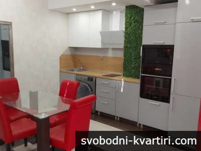 Тристаен апартамент под наем в кв. Кючук Париж