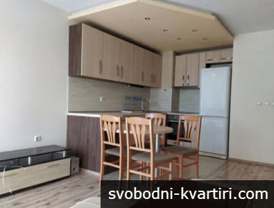 Тристаен апартамент в Каменица