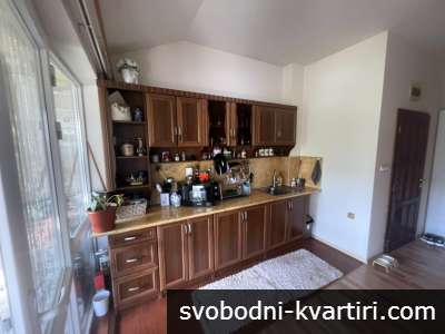 Просторен двустаен апартамент в Кючук Париж - тухла, 100 кв. м Просторен двустаен апартамент в Кючук Париж - тухла, 100 кв. м