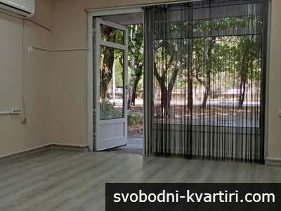 Офис/търговско помещение за продажба във Въстанически