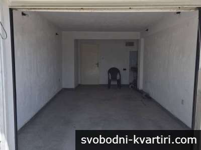 Дава под наем Частен гараж / Паркомясто гр. Велико Търново - Зона Б 20m² Дава под наем Частен гараж / Паркомясто гр. Велико Търново - Зона Б 20m²
