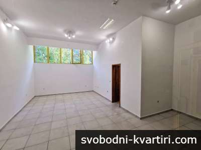 Под наем магазин в търговски център гр. Велико Търново - Бузлуджа 41m²