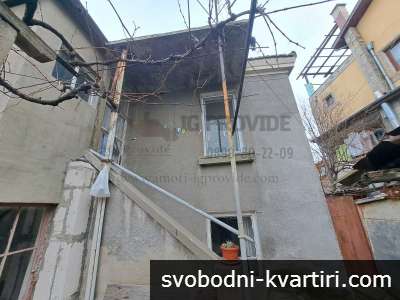Едноетажна къща в Айтос за продажба