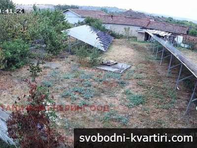 Действащ фотоволтаик гр. Искър 1100m²