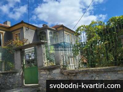 Продава къща гр.Аксаково обл.Варна