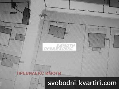 парцел за къща с двор