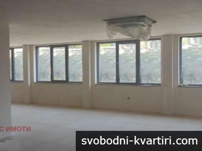 светли офис помещения