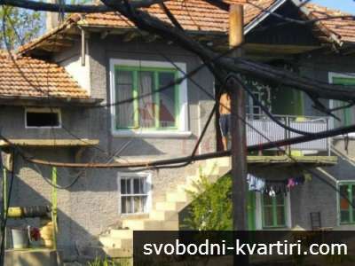 Продажба Къща гр. Бяла - с. Пейчиново 90m² и двор 1486m²