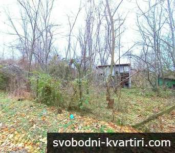 Предприемателски имот с голяма оранжерия във в.з. Астарджийка, гр. русе