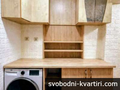 Бечова стая от триетажна къща