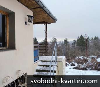 Къща с двор, м-ст 9ти килкометър