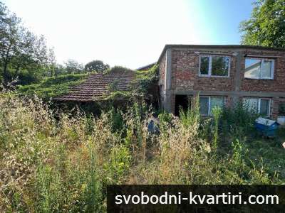 Продажба Къща гр. Русе - с. Долно Абланово 700m²