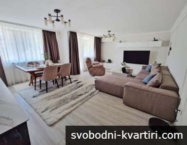 Продажба 4-стаен гр. Русе - Широк център 135m²