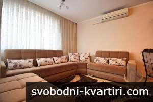 Център тристаен апартамент обзаведен #1744626407