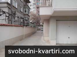 Давам под наем гараж с автоматична врата в К Париж
