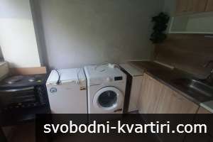 Даваме под наем самостоятелна стая в Каменица 1 Даваме под наем самостоятелна стая в Каменица 1