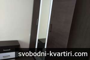 Даваме под наем двустаен апартамент в кв. Южен