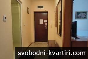 Двустаен с 2 климатика до 5ти корпус