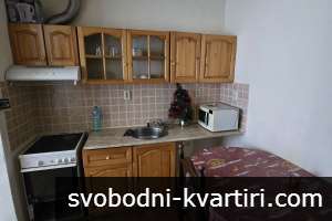 Самостоятелна къща в кючук париж с паркомясто