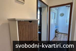 Тристаен в център с паркомясто в цената Тристаен в център с паркомясто в цената