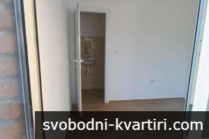 Давам под наем търговско помещение в Каменица 1