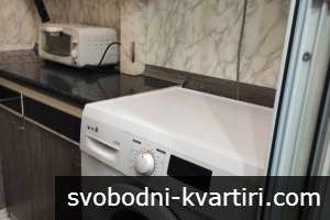 Давам под наем тристаен напълно обзаведен апартамент в КичукПариж до ПОЩАТА ,ЛИДАЛ И КАУФЛАНД И 1РПУ.Жилището е след осн