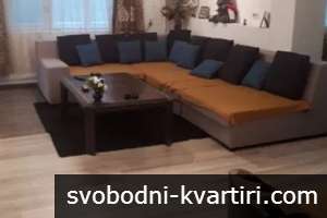 Двустаен апартамент в Остромила