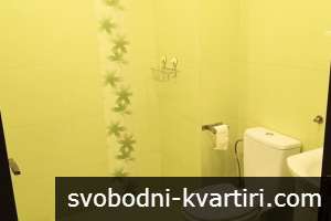 Свободен - 2 бани, 3 тоалетни Свободен - 2 бани, 3 тоалетни