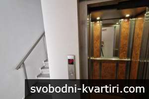 Център тристаен апартамент обзаведен #1749037191