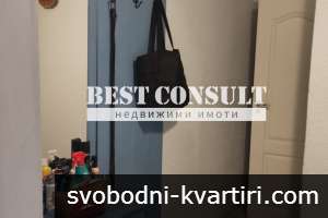 Тристаен обаведен, два климатика, 350 Евро - Дружба 1