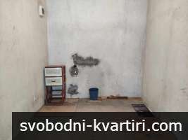 Давам под наем гараж на Центъра