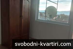 Даваме под наем 4-стаен апартамент в Каменица 1