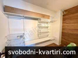 Нов тристаен апартамент в центъра с паркомясто Нов тристаен апартамент в центъра с паркомясто