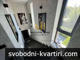 Великолепна къща с 3 спални, 4 бани, 2 паркоместа, озеленен двор и гледка море в ж.к. Крайморие