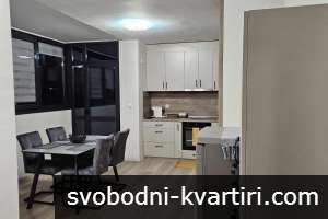 Център тристаен апартамент обзаведен #1780925911