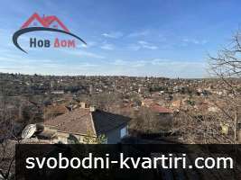 Масивна триетажна къща в с. Самоводене Масивна триетажна къща в с. Самоводене