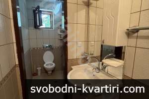 Апартамент с три спални в топ център