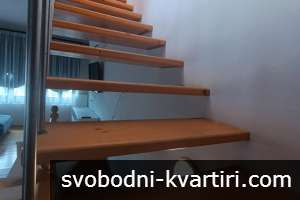 Даваме под наем самостоятелна къща в Стария град на Пловдив Даваме под наем самостоятелна къща в Стария град на Пловдив